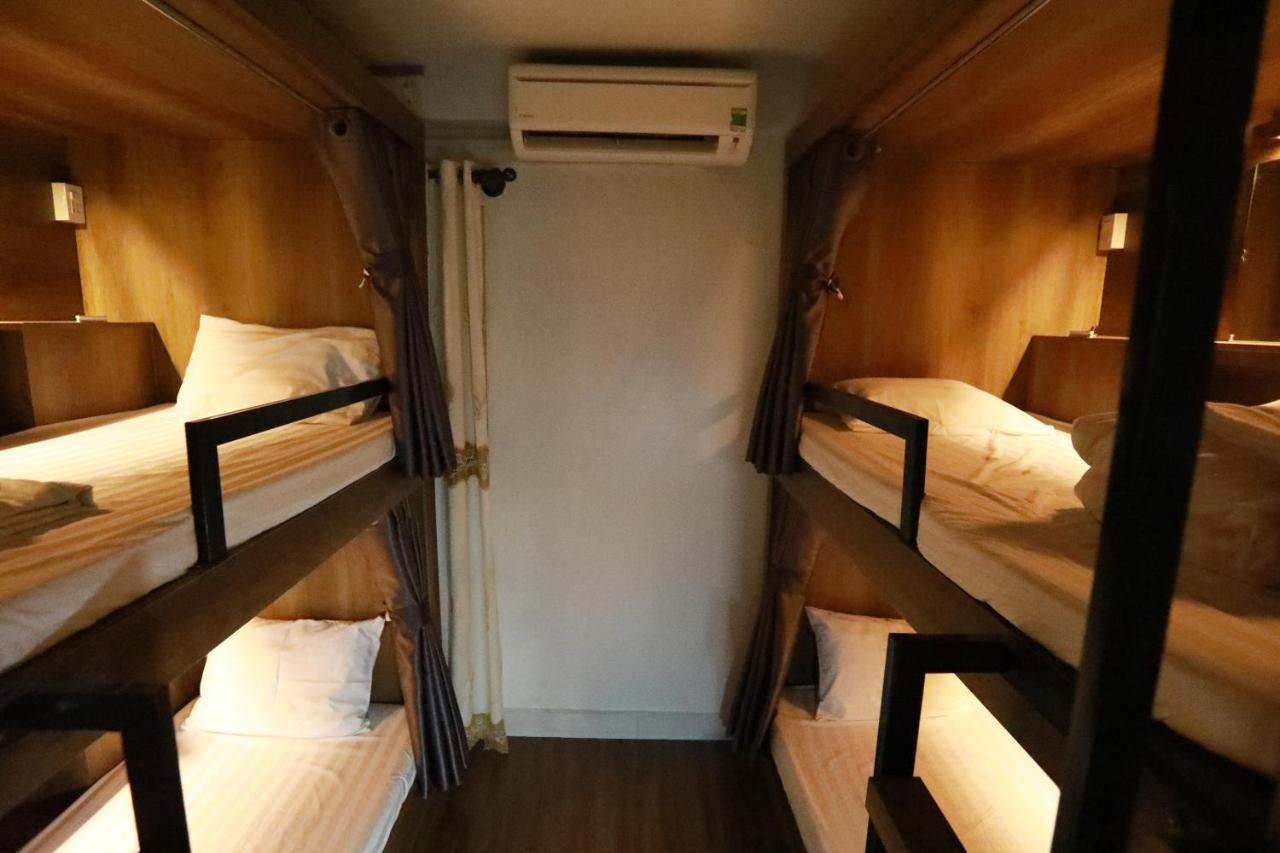 Bui Vien Street Hostel 胡志明市 外观 照片