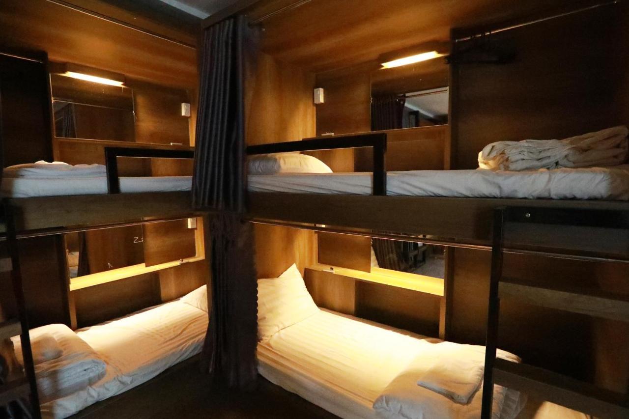 Bui Vien Street Hostel 胡志明市 外观 照片