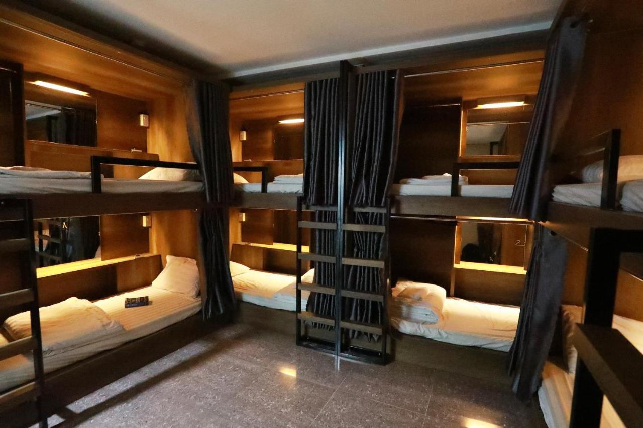 Bui Vien Street Hostel 胡志明市 外观 照片