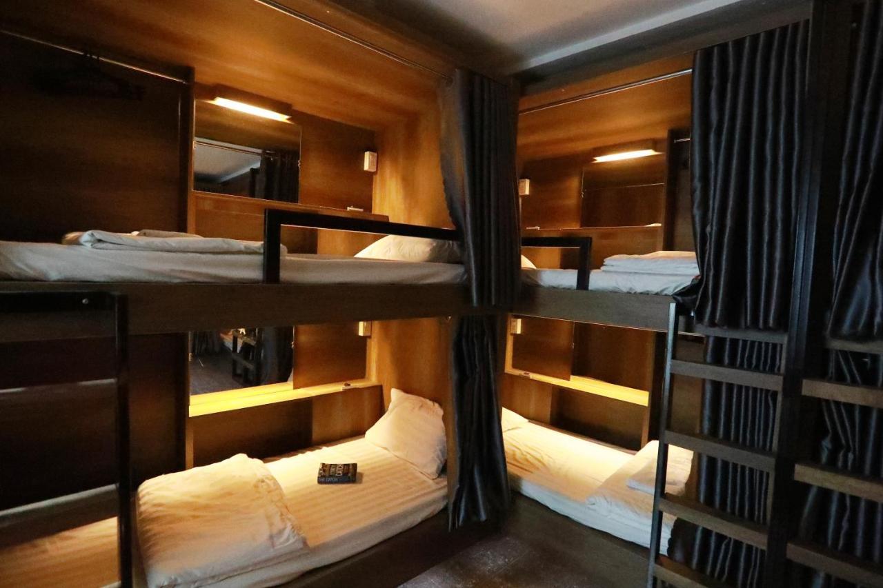 Bui Vien Street Hostel 胡志明市 外观 照片