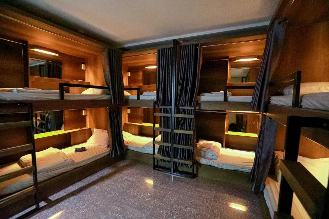 Bui Vien Street Hostel 胡志明市 外观 照片